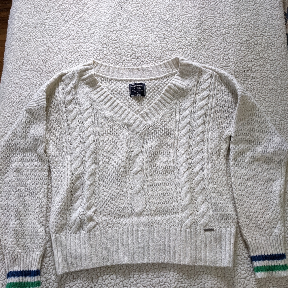 Abercrombie marled white collegiate style sweater